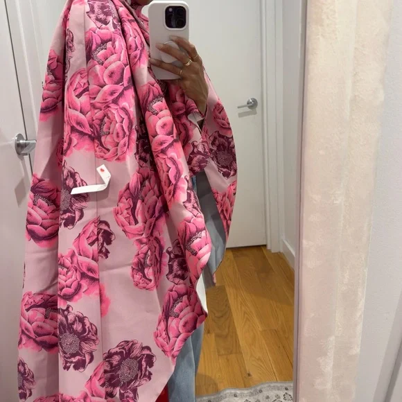 NWT Alice and Olivia Susanne Floral Jacquard High-Low Cape NWT XS - Picture 6 of 6